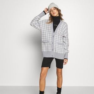 abercrombie fitch a&f houndstooth oversized button-up cardigan